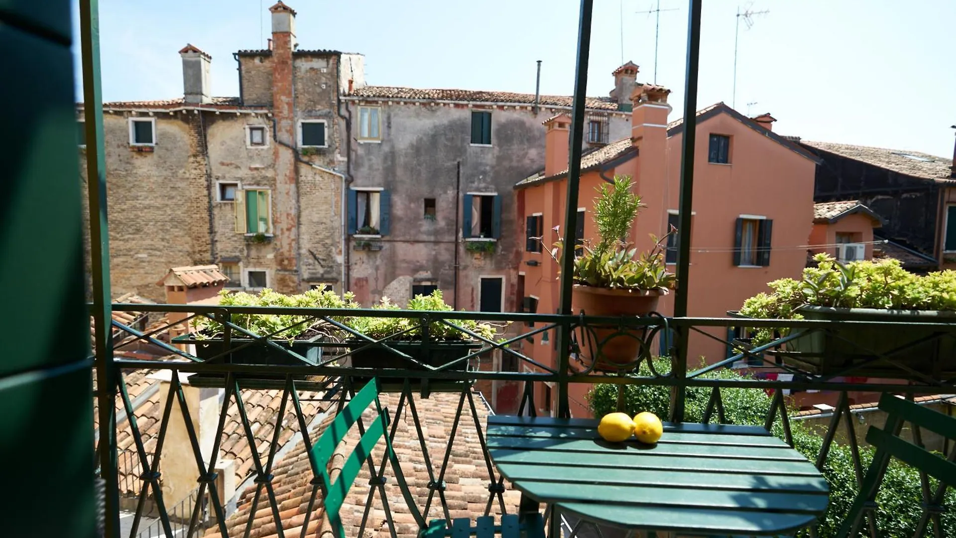 La Grancevola Is A Gorgeous Apartment With Balcony Венеция Италия