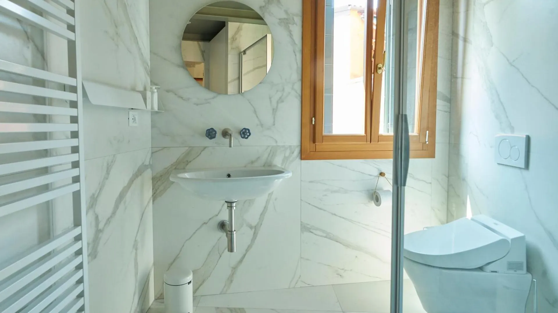 La Grancevola Is A Gorgeous Apartment With Balcony Venice Italy