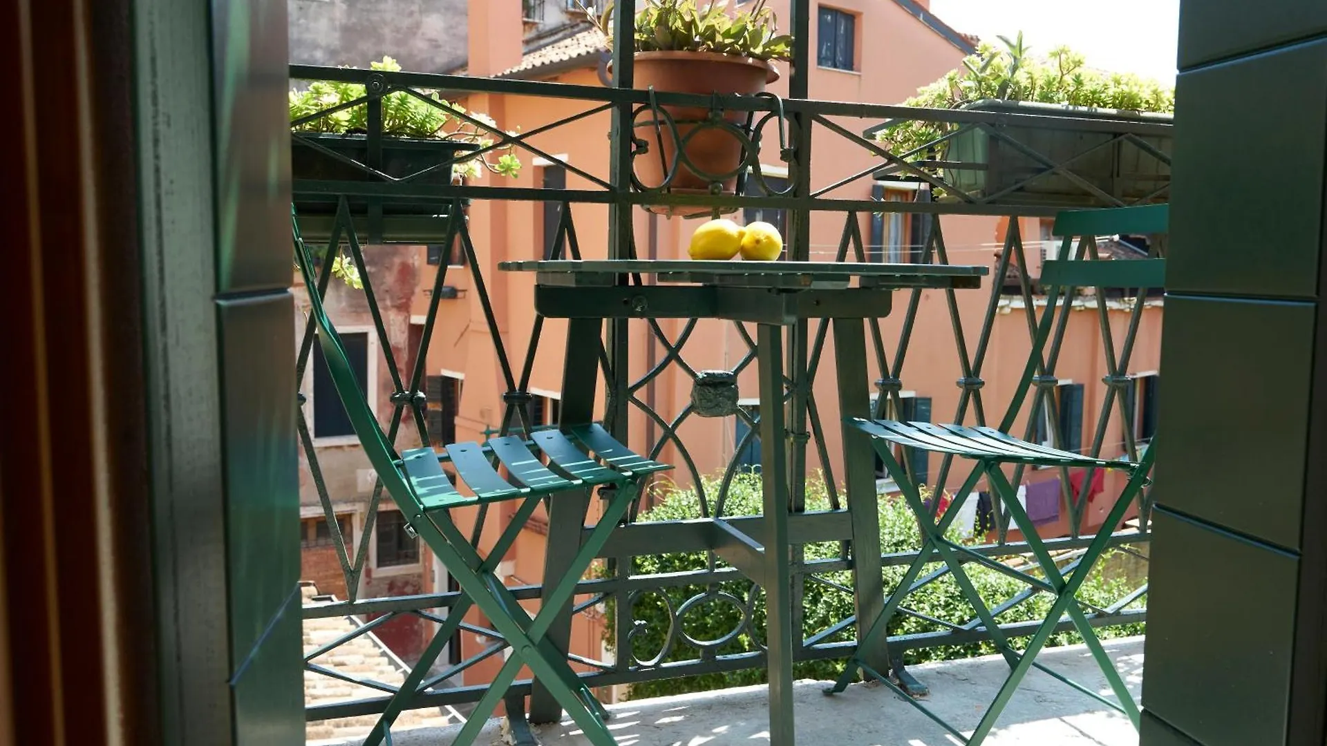 La Grancevola Is A Gorgeous Apartment With Balcony Venice