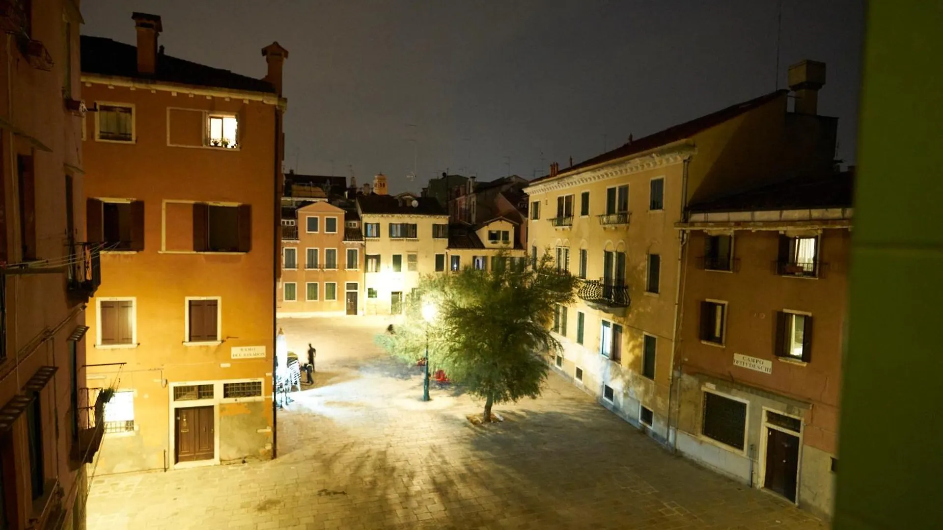 La Grancevola Is A Gorgeous Apartment With Balcony Venice Italy